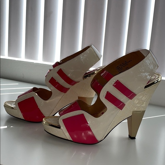 Size8 Dereon, Fantasy White/Pink - Picture 3 of 6